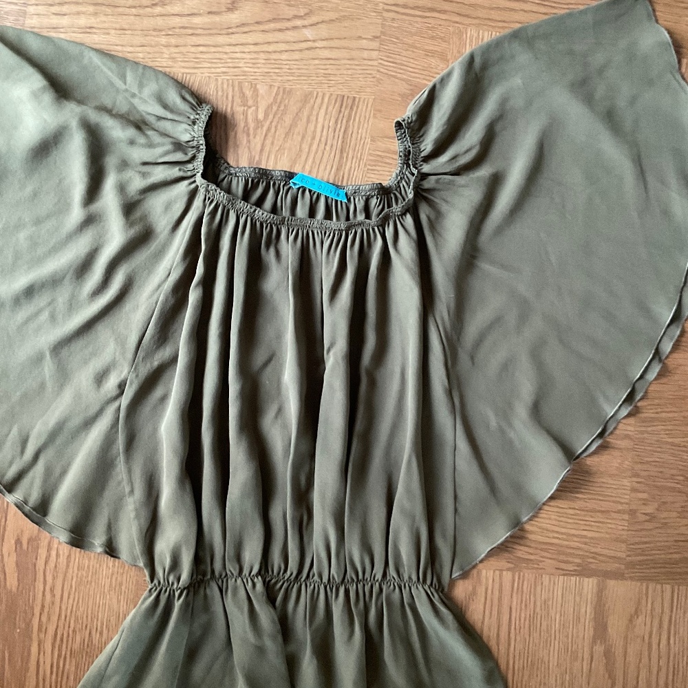 Alice and Olivia Army Green Silk Blouse Top XS X Small
